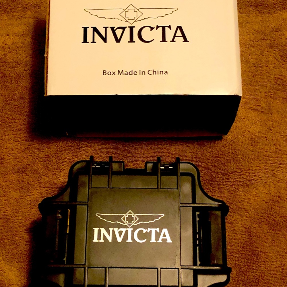 Brand New Clean Invicta Black Watch collector Dive Case retail packaging & tags